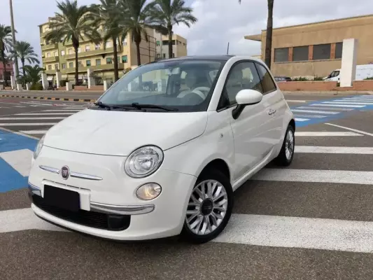 Fiat 500 for rent in Italy