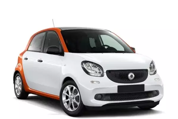 Smart Forfour for rent in Italy